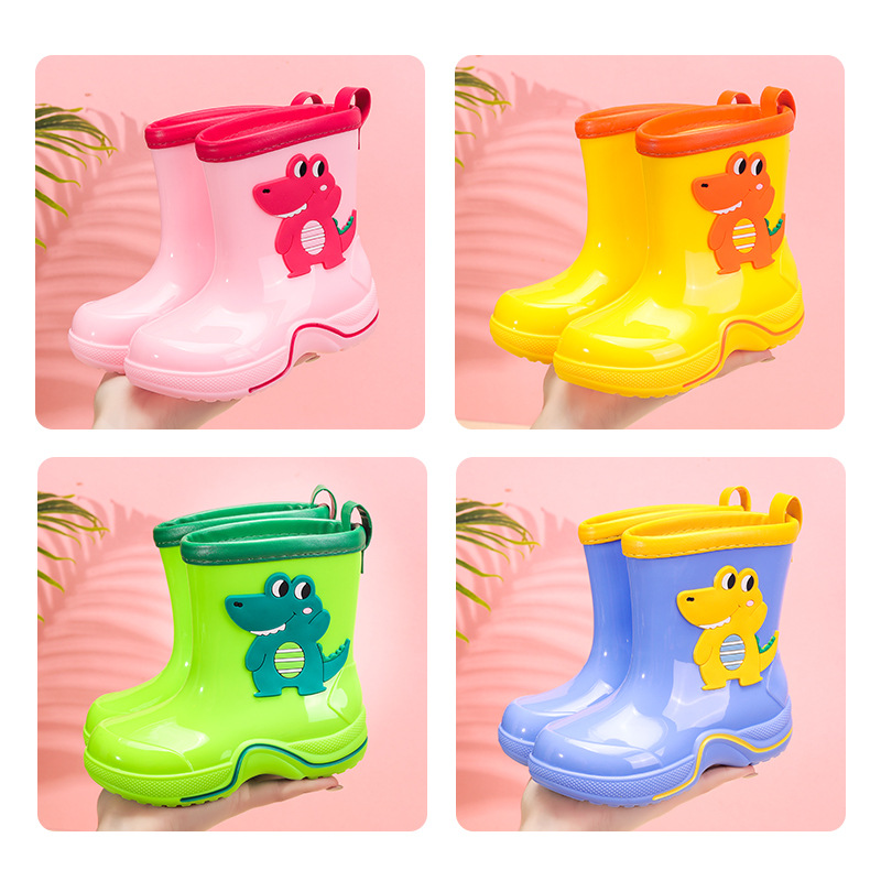 Cartoon crocodile children's rain boots, anti-slip rain boots for boys and girls, large and small children, baby water shoes, children's waterproof rubber shoes Application Scenario