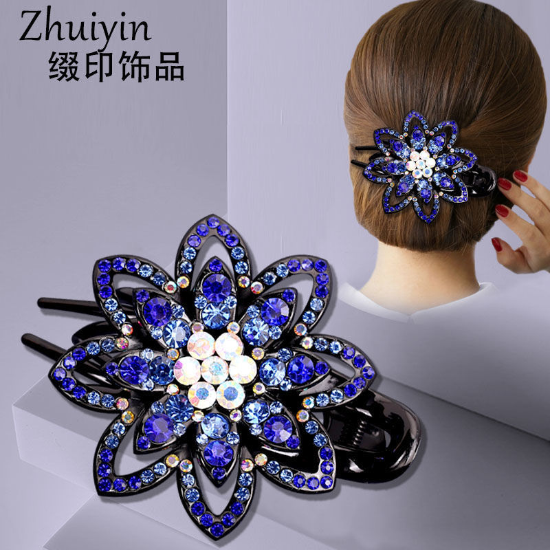 Wholesale of popular large-sized hair clips, water diamonds at the back of women's heads, high-end duckbill clips, cross-border hair curlers, and retro mom grippers Application Scenario