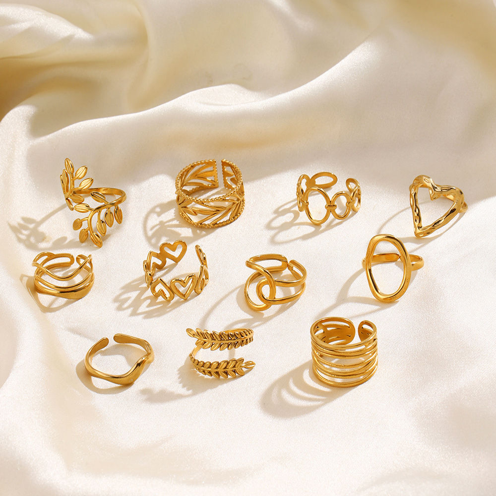Wholesale of stainless steel heart-shaped open rings for women with unique hip-hop lines and crossed hearts in Europe and America Application Scenario