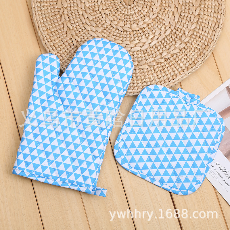 【LOVELY HOME】 Triangular printed gloves Geometric printed microwave gloves Heat resistant kitchen gloves Oven baking Application Scenario