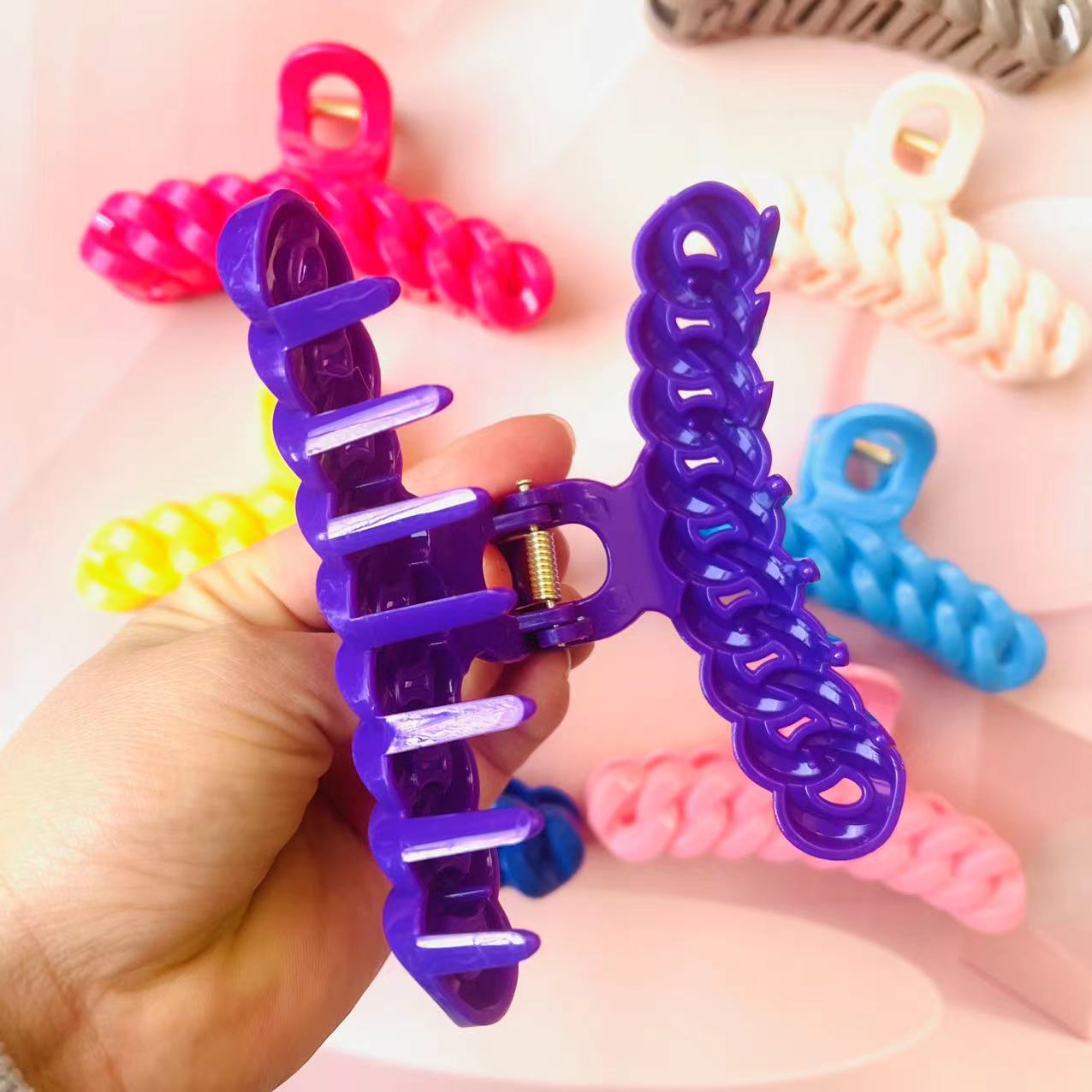 【 Zone 1-3 】6986 Chain gripper 12/ Pack 1200/ piece Gripper back plate Hair Internet celebrity simple Color Hair Clip Feminine style ins Hair Clip Hair Clip Headwear 1 yuan supply Specification image