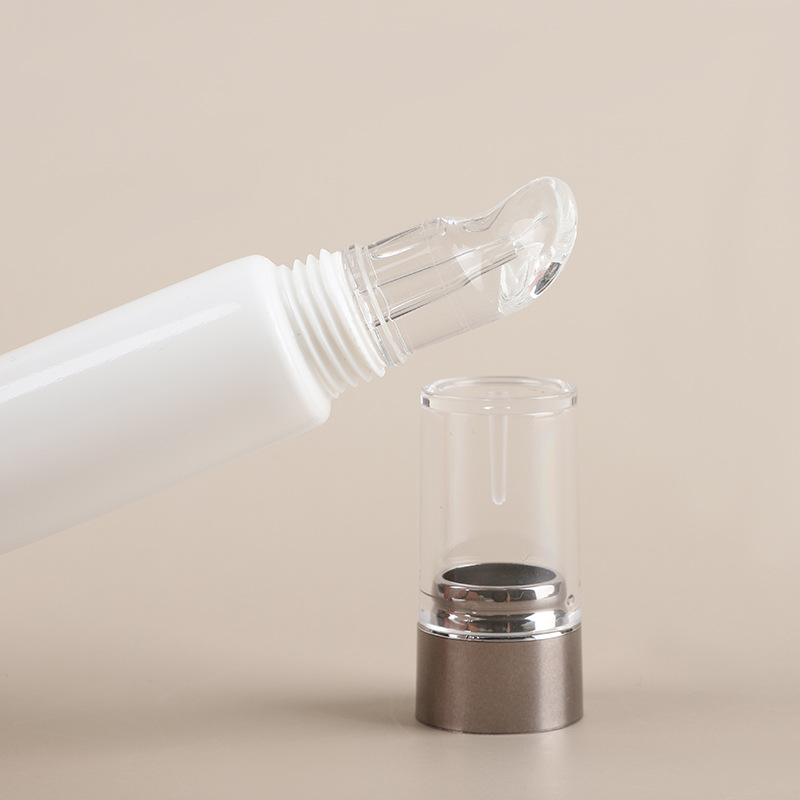 Massage head eye cream tube, white portioned bottle, essence lotion, empty bottle, sample bottle, gel lip gloss, cosmetic tube Application Scenario