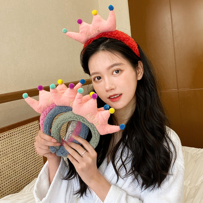 Face Pressure Hair Band Wholesale Female Korean Version Of Hair Bundle Korean Cute Hair Band Plush Non-Slip Head Band Hair Card Headwear Application Scenario