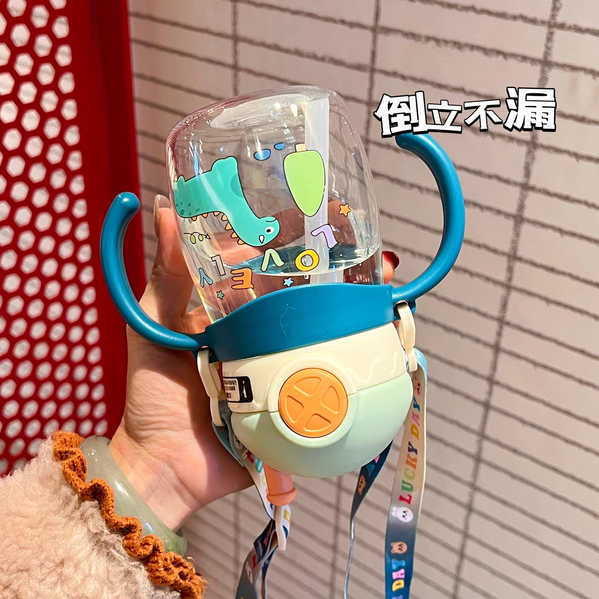 Children's straw cups, drinking cups for babies over one year old, learning drinking cups with scales, durable and drop-resistant, cute water bottles for kindergartens Specification image