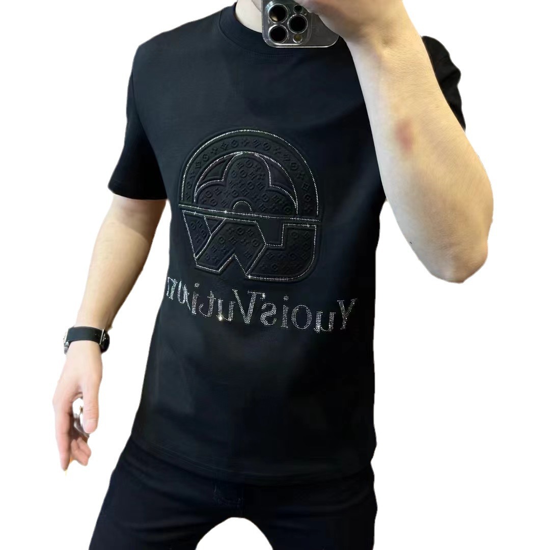 83032 Light luxury men's short-sleeved T-shirt, breathable and versatile for autumn, stylish men's style with rhinestones, a new Instagram trendy brand Item Picture