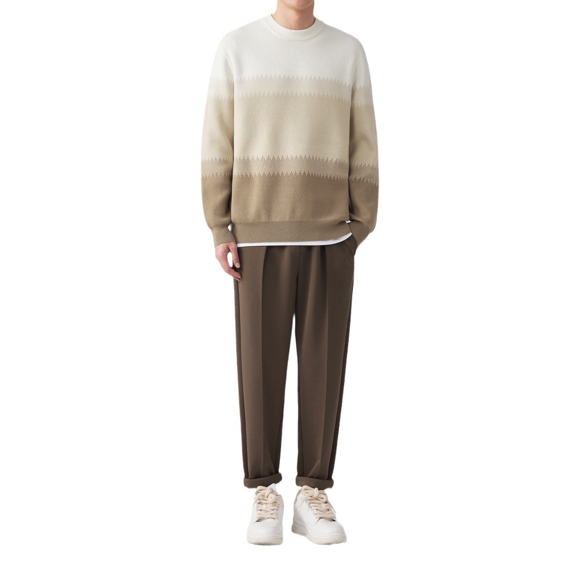 Momeck Fashion color-blocking round-neck sweater for men 2024 Winter Edition, Sesame dot jacquard men's knitted sweater for October 2020 Item Picture