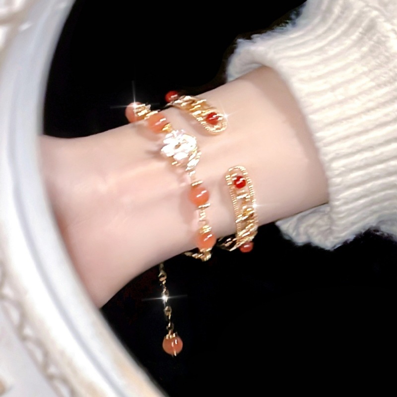 "Red sleeve add fragrance" new Chinese imitation red agate begonia flower bracelet retro bracelet light luxury niche bracelet bracelet Specification drawing