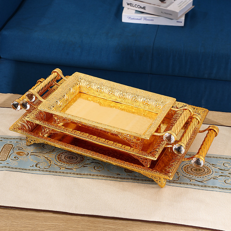 European Fruit Tray Iron Art Tea Table Snack Tray High-End Creative Home Modern Simple Long Strip Handle Dry Fruit Tray Application Scenario