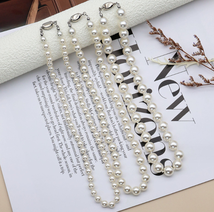 Shi Family pearl necklace accessories, women's high-end, exquisite sweater chain, retro style, versatile, niche collarbone chain wholesale details Picture