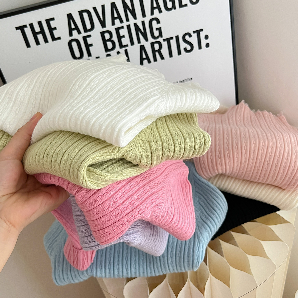 2022 Autumn and winter: Girls' pullover sweaters, princess knitted sweaters, baby girls' lace-neck clothes, children's woolen base shirts