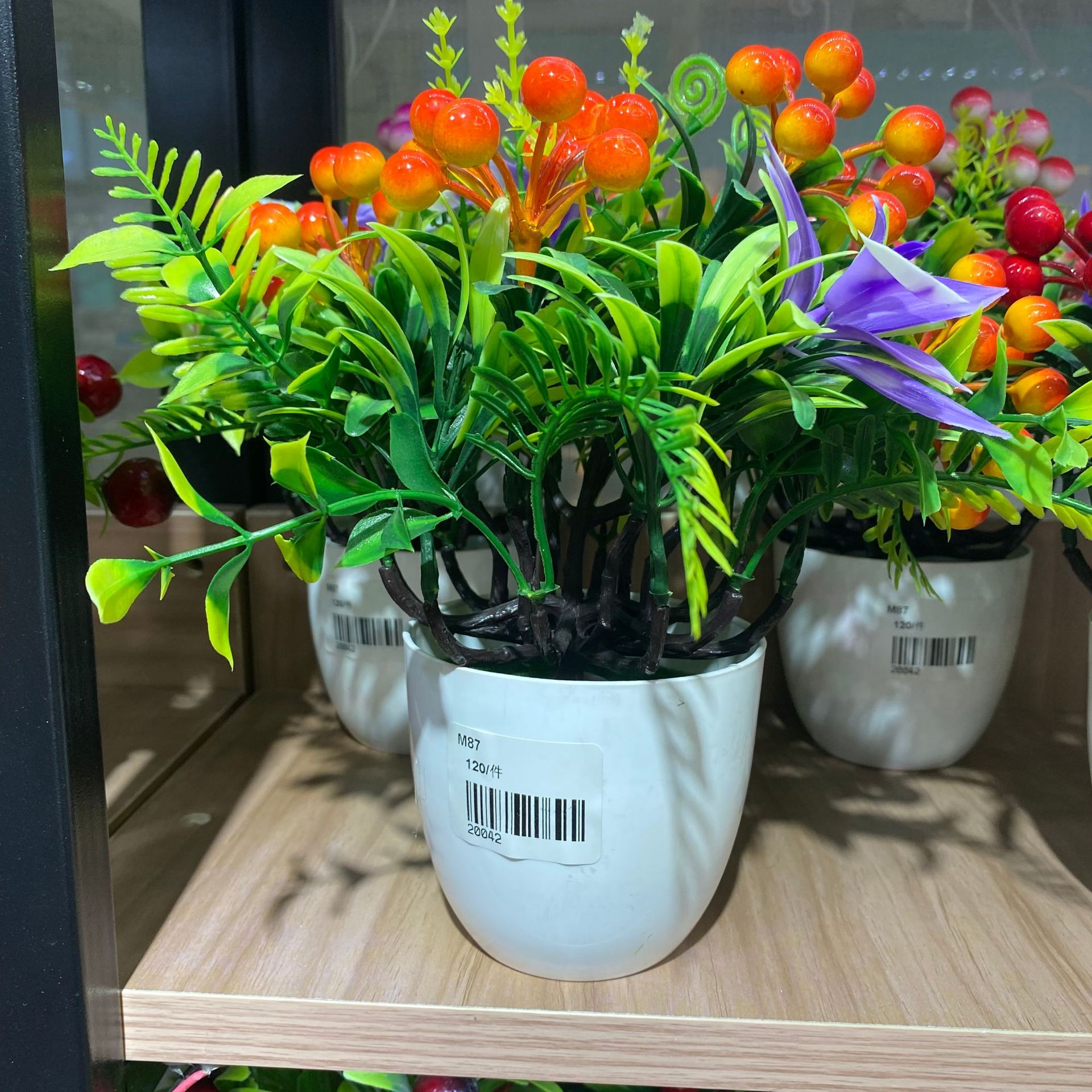 Hongsheng Simulation Craft, simulation cherry fruit bonsai, indoor decoration, fruit store, hotel decoration ornaments, simulation fruits details Picture
