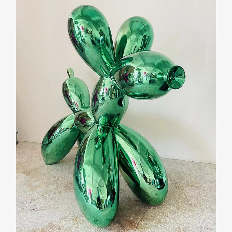 Modern and simple electroplated balloon dog sculpture creative sample, hotel living room entrance decoration and display carving Application Scenario