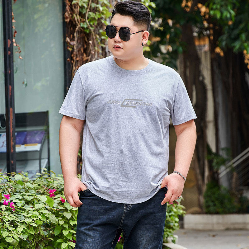 Fat and plus-size pure cotton round-neck short-sleeved men's T-shirt, a sports and casual base layer for fat guys, 180g combed cotton Application Scenario