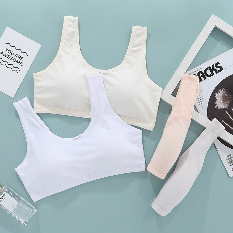 Girly bra Bra fixed cup cover comfortable breathable wide shoulder strap Junior high school vest without underwire 2022 new model full figure