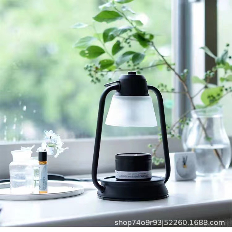 Creative scented wax lamp, Taiwan timed melting candle lamp, bedside table lamp, gift, decorative item, retro lamp, Amazon Application Scenario