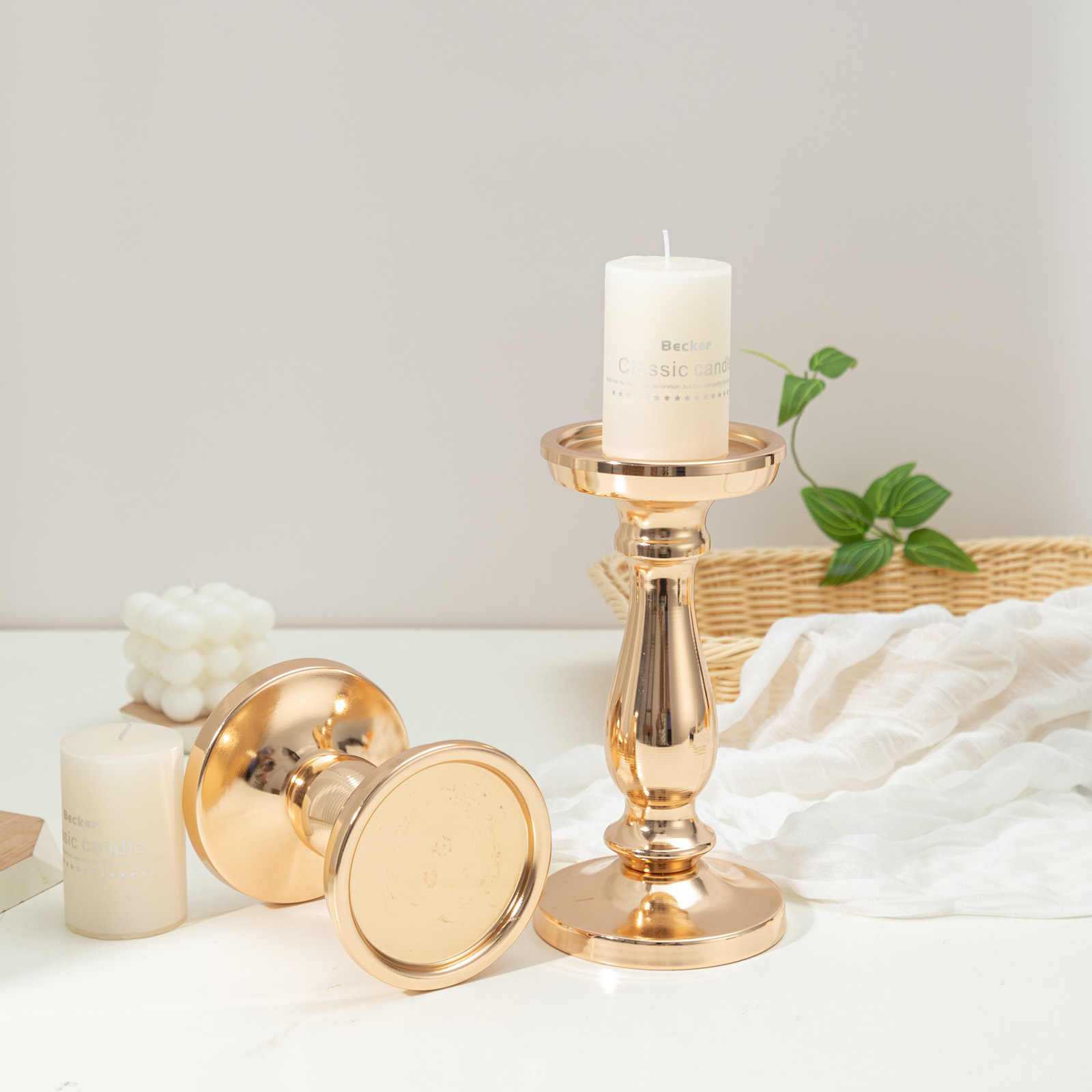 American Candlestick Decoration Gold Wrought Iron Candlestick Candle Candle Dinner Candle Cup Atmosphere Decoration Candlestick Crafts Specification drawing