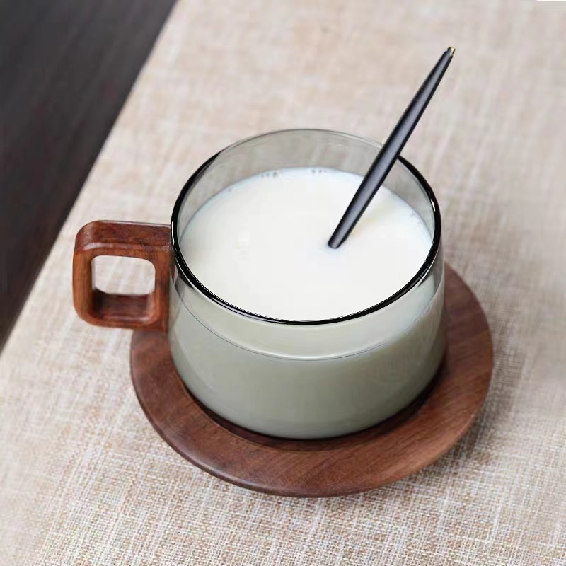 Wholesale glass Dwen Dwen cup, small-capacity, tea-water separation integrated three-piece cup, wooden handle, smoky gray tea cup, double-layer glass cup Application Scenario