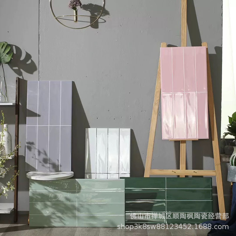 Dark green checkered tiles 300*600, glossy and matte bread tiles, Nordic shop bathroom wall tiles, kitchen Application Scenario