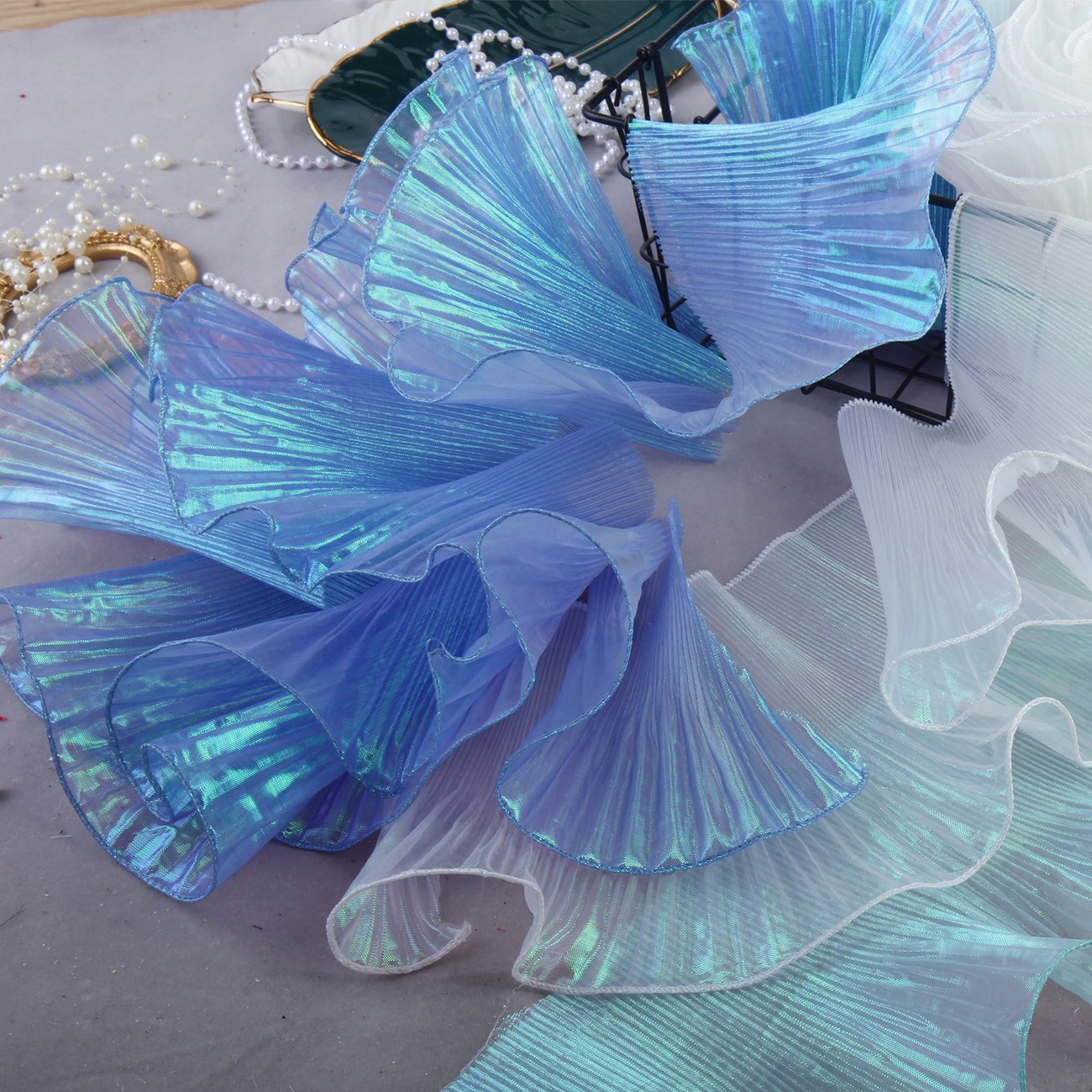In stock: 14cm iridescent organza gradient pleated three-dimensional mermaid dress hem accessories lotus leaf lace trim details Picture