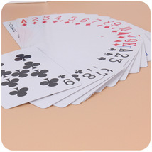 扑克牌纸牌创意加厚硬纸防水斗地主娱乐魔术道具朴克牌棋牌室用