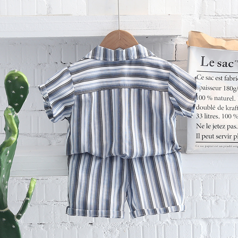 For boys aged 5-June, 1-2-3-4 years old, we offer a low-price wholesale of a striped casual three-piece set with shipping service. It's a great bargain Specification image