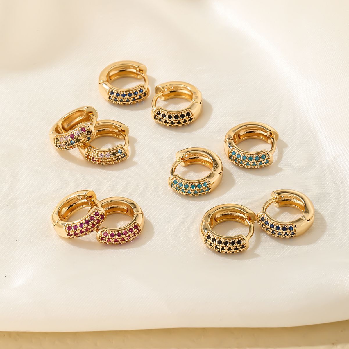Light luxury round earrings, Kashi accessories, European and American multi-color zircon women's fashion, ins, niche trend and individuality earrings