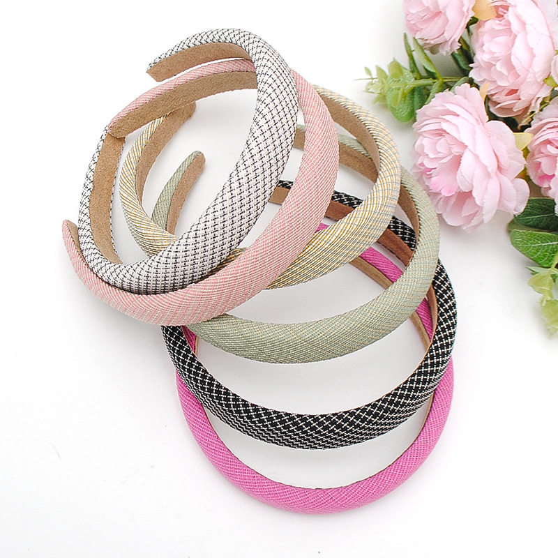 Vintage French Small Fragrance Wide Edge Sponge Headband Small Checkered Increase Cranial Top Autumn And Winter Out Pressure Hair Accessories Headband Female Application Scenario