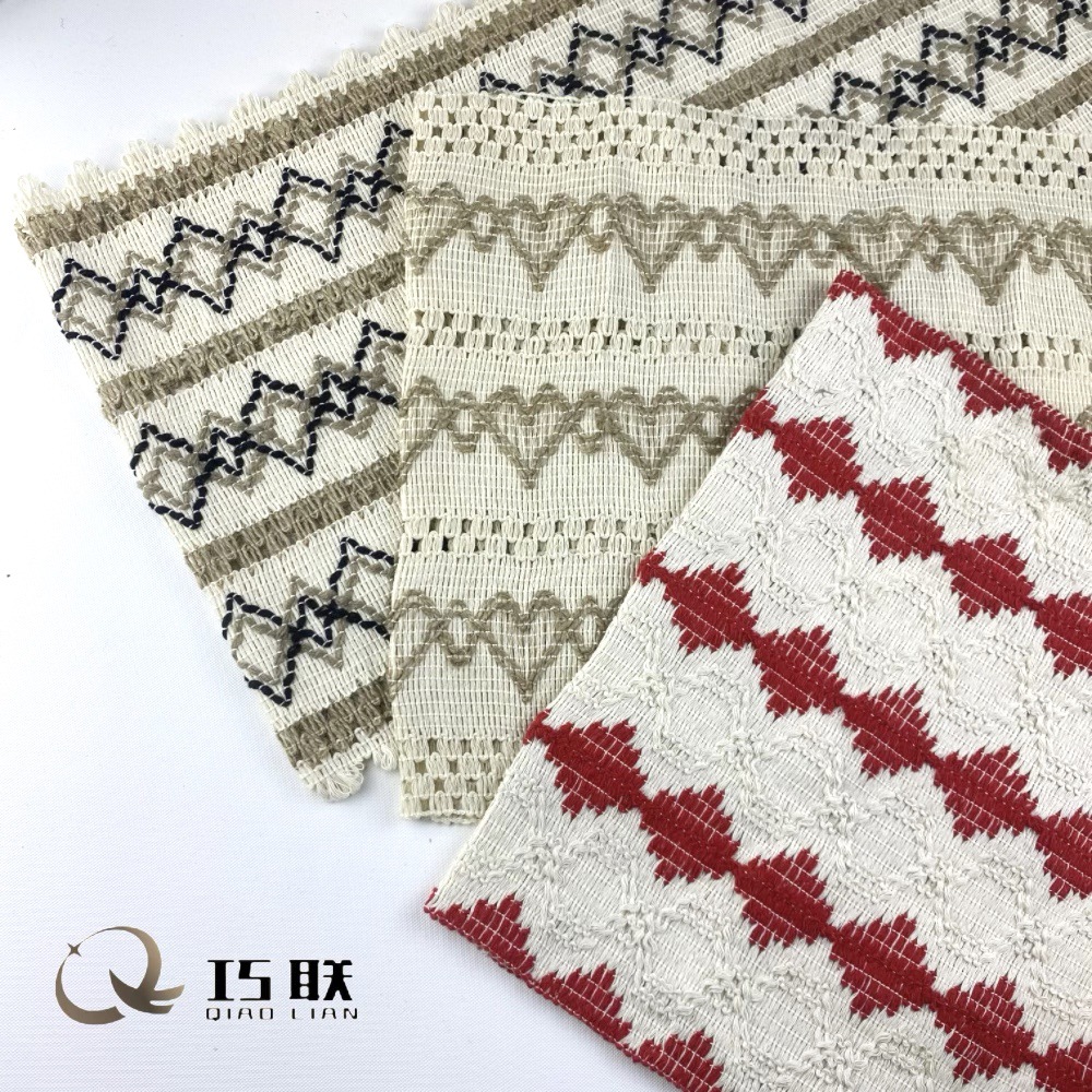 Qiaolian's 28 cross-border best-selling modern, simple, fashionable, creative, elegant and high-end cotton and linen table flag fabric semi-finished products, heart-shaped American-style Christmas kitchen and dining fabric in stock table flag fabric details Picture