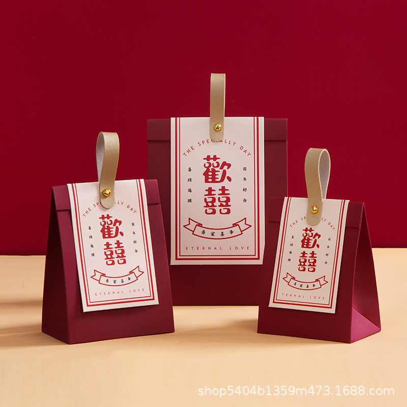 Wholesale of Chinese-style wedding hand-held wedding candy boxes, engagement wedding candy bags, souvenir gift boxes, and return gift candy boxes Application Scenario