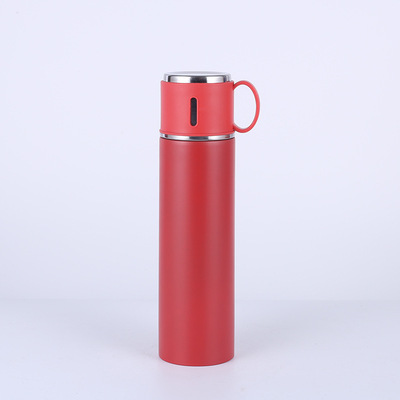 The insulated water cup is fashionable and simple, with a handle cover made of all-steel. It is portable for both men and women, business and office use, and can be used in vehicles Application Scenario