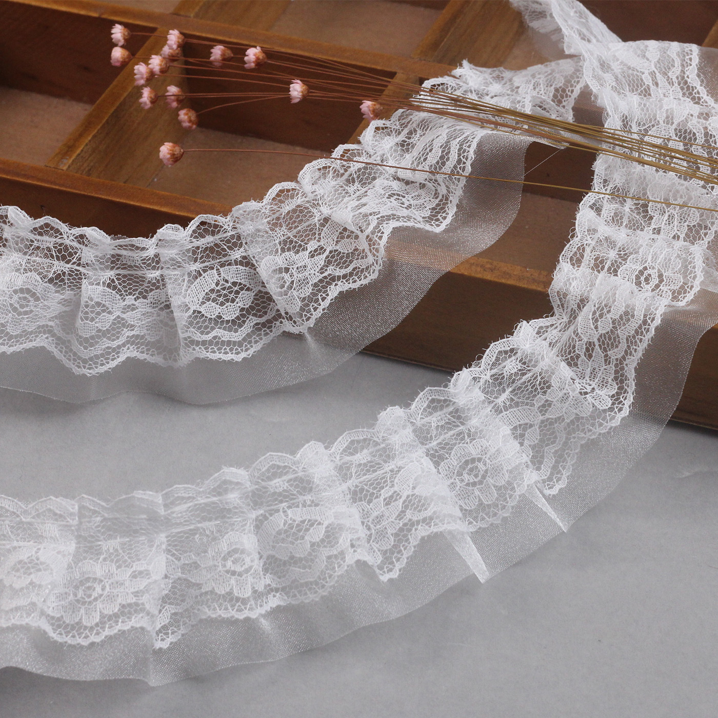 In stock: 5cm double-layer lace polyester yarn pleated toy dolls for home textile decoration, discounted lace details Picture