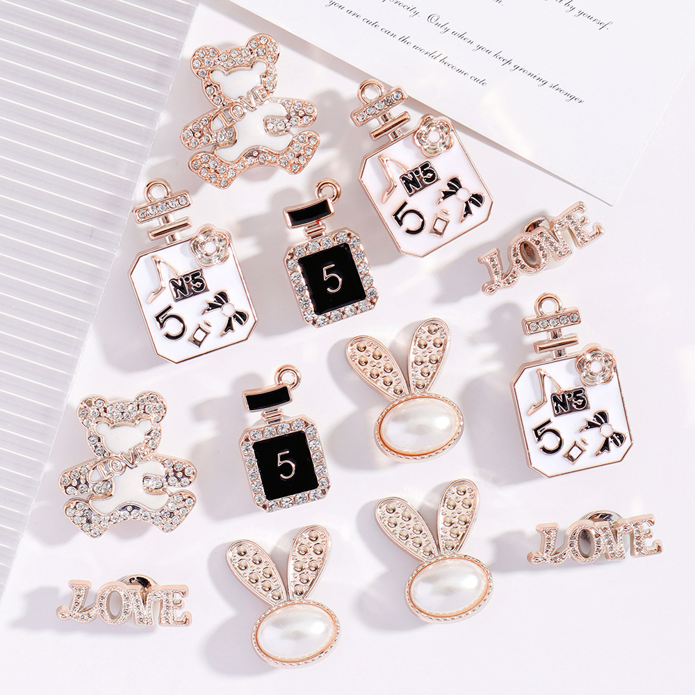 diy Crocs accessories: detachable plastic electroplated shoe buckles, butterfly-shaped, snowflake-shaped clasp decorative accessories Specification image