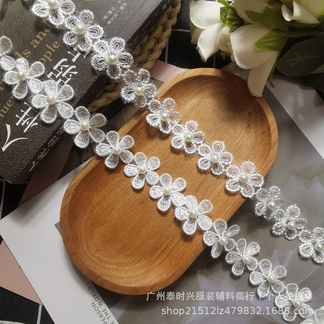 3-4cm wide white, fresh and delicate five-leaf flower embroidered beaded flower edge children's clothing DIY lace mesh trim trim details Picture
