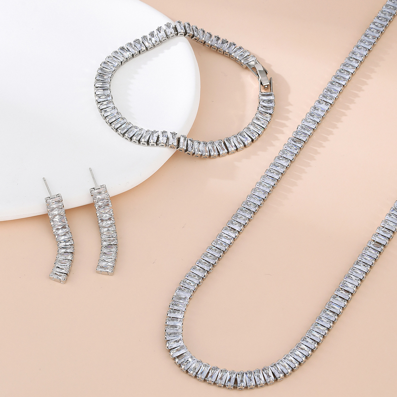 Kashi Cross-border AliExpress Amazon Accessories Zircon claw chain Full diamond necklace Earrings bracelet three-piece jewelry set