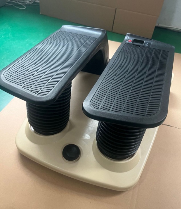 Air stepping machine, air pressure stepping machine, elderly rehabilitation machine, mountain climbing training machine Application Scenario