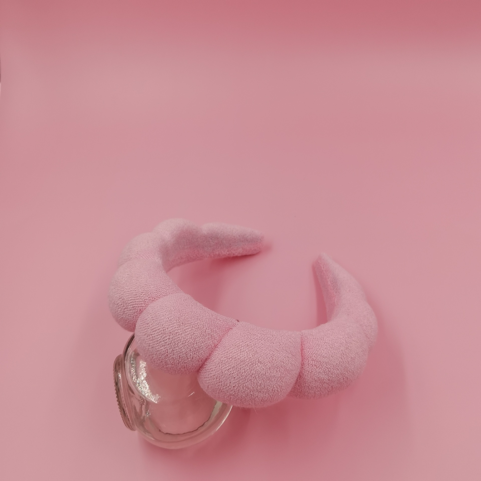 Exclusive Qiwei Accessories, exclusive Qiwei Accessories, popular European and American headwear, hair accessories, towel cloth, large sponge, face wash, yoga, cute and versatile hair bands, hair bands Application Scenario