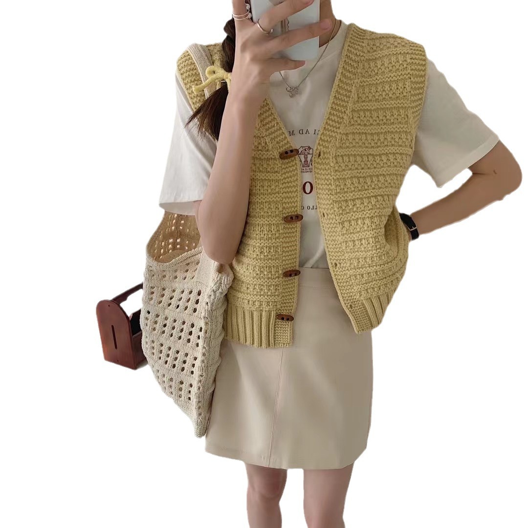Autumn retro monochrome knitted vest sweater with horn buttons, loose sleeveless vest for women, layered with a waistcoat Item Picture