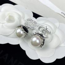 2023 New double c simple all-match small fragrant earrings 925 Silver needle high-grade exquisite pearl petal earrings earrings