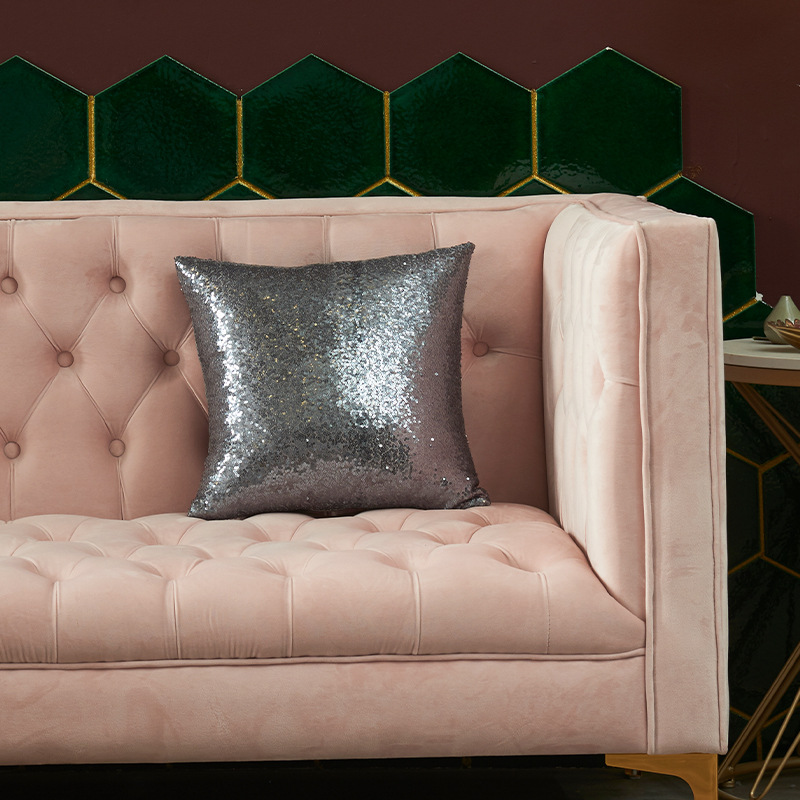 Cross-border in-stock Christmas sequined pillowcase, personalized and fashionable festival decoration, pillowcase manufacturer wholesale Application Scenario