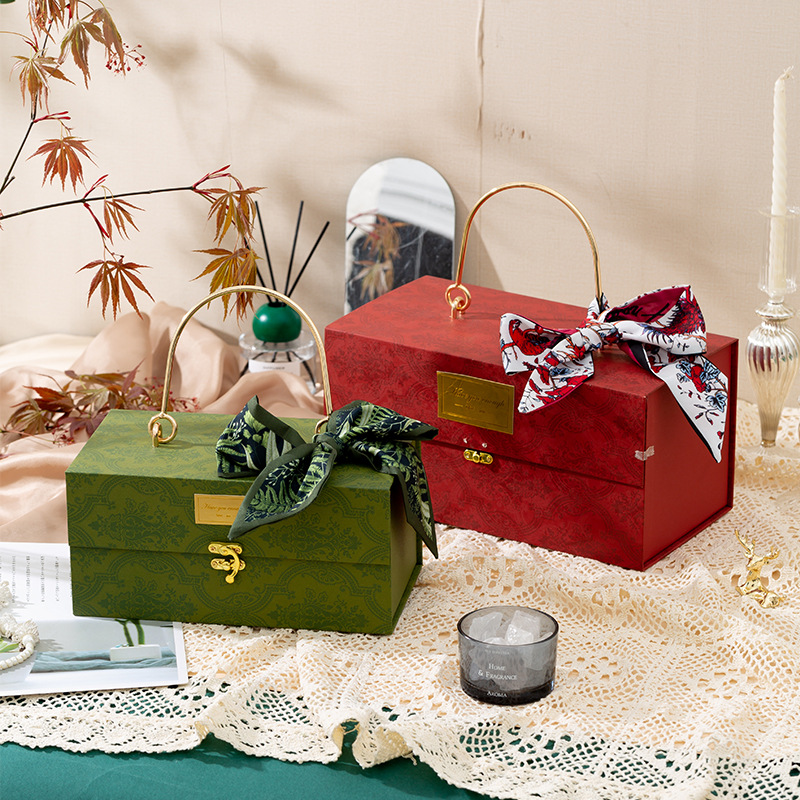 Gift Box Companion Gift Box Empty Birthday Gift Box Packing Box Wedding Candy Box Red Wine Tea Christmas Gift Box Application Scenario