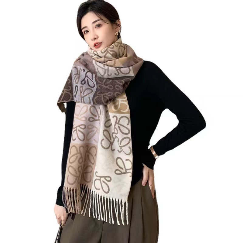 Office Scarf Shawl Dual-Use Air-Conditioned Room Blanket With 2023 New Korean Version Of Warm Luo Jia Brand Neck Item Picture