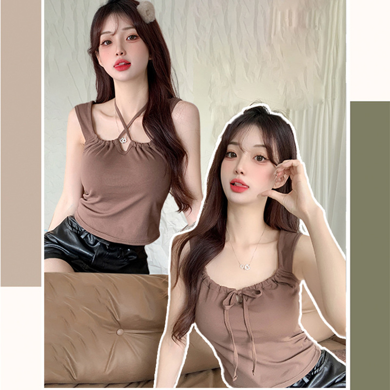 A Korean-style wide-shoulder strap women's vest with a base layer, a solid cup with a bow, and a top for a beautiful back