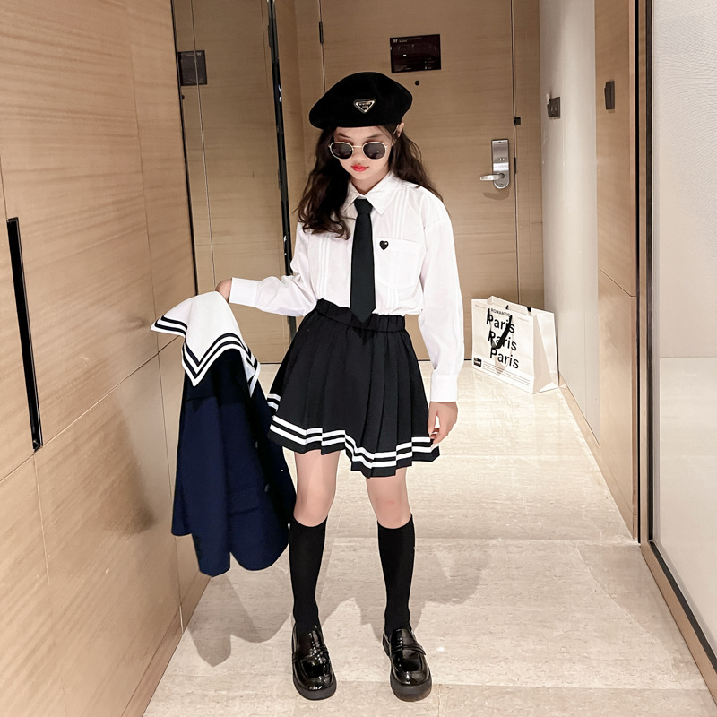 Wholesale of the 2022 new Spring and Autumn Girls' Suit, pleated short skirt and shirt three-piece set for Zhongda Children, trendy and cool details Picture