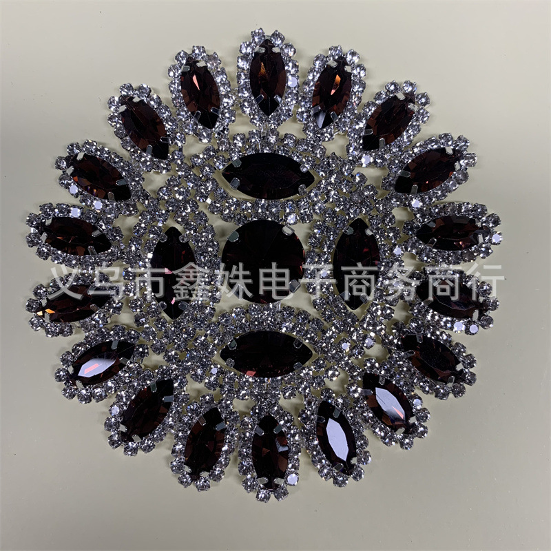 حجر الكريستال أكيري زي، ملابس الزفاف Specification image