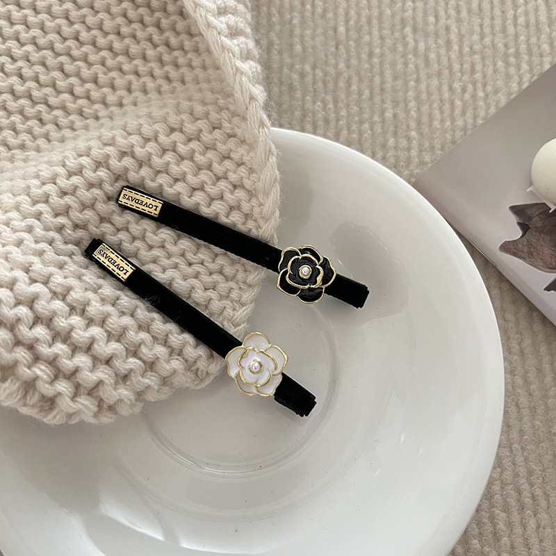 Small Fragrant Camellia Dongdaemun New Side Clip Fine Duck Beak Clip Velvet Fringe Clip Back Of Head Broken Hair Clip Female Specification drawing