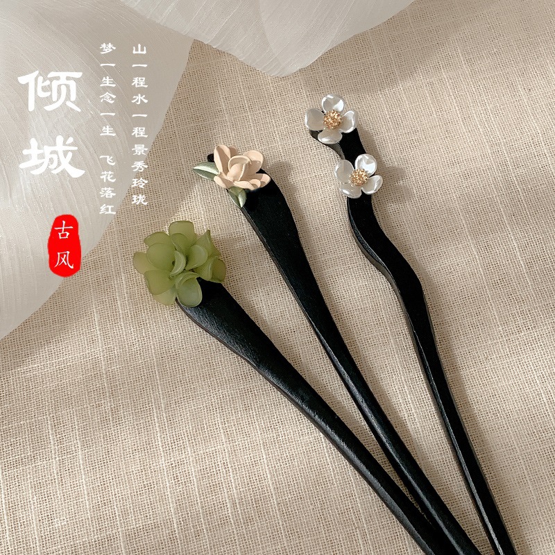 Dried flower hairpin, new Chinese-style high-end hairpin, wooden hairpin for women, ancient-style Hanfu headwear, Chinese-style walking hairpin Application Scenario