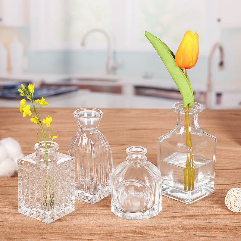 Nordic Ins Wind Glass Vase Creative Simple Vase Decoration Home Decoration Desktop Green Straw Hydroponic Plant Bottle