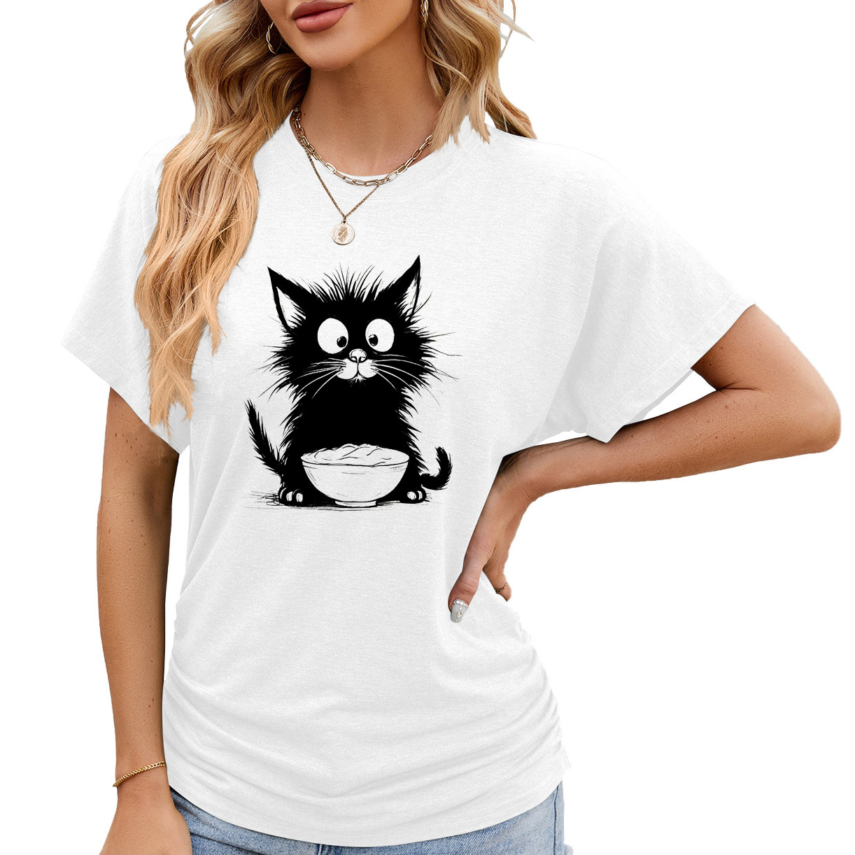 A custom-printed cartoon black cat fashion women's T-shirt for the 2025 European and American cross-border summer, a personalized outdoor T-shirt for women Application Scenario