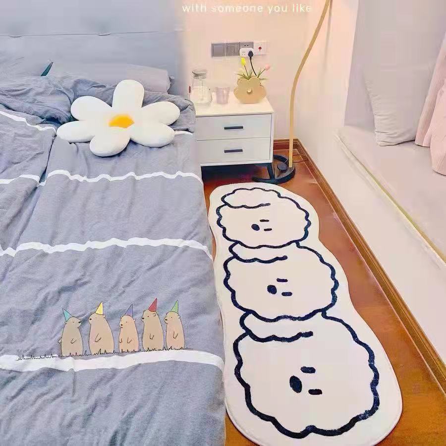 Cartoon Cute Shape Long Strip Wear-Resistant Dirty Bedroom Bed Blanket Household Absorbent Non-Slip Reinforced Imitation Cashmere Carpet details Picture