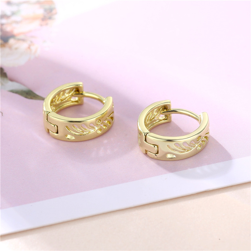 European And American Cross-Border Jewelry Retro Hollow Geometric Ear Buckle Jewelry National Style Simple Punk Ear Pattern Earrings Popular Jewelry Fashion Earrings Korean Version Specification drawing
